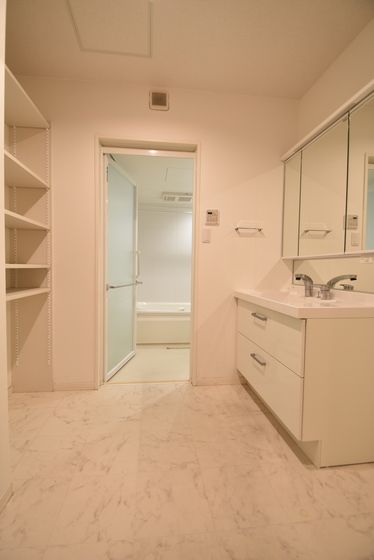 �y���ʏ��z�@