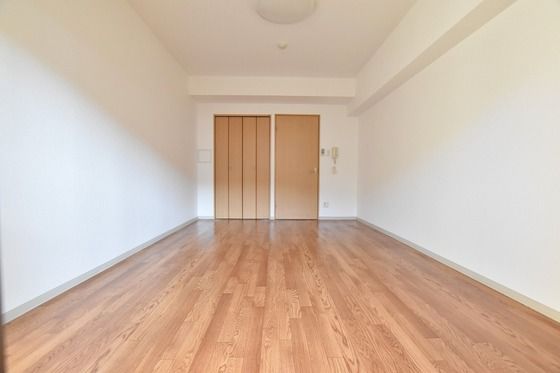 �y�����E���r���O�z�@�I�X�X���o�X�g�C����