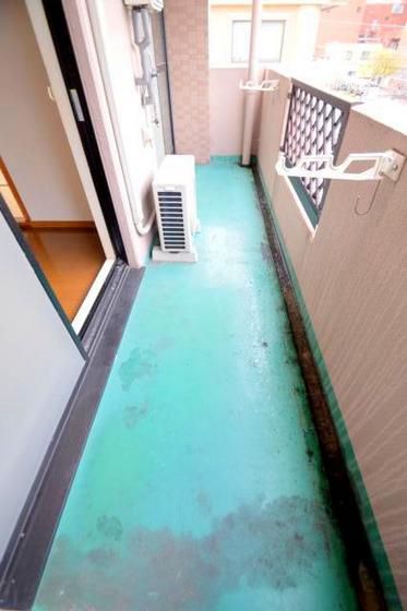 �y�o���R�j�[�z�@