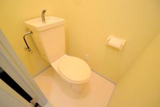 �y�g�C���z�@