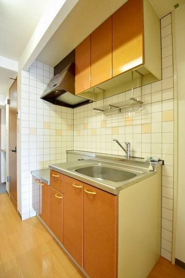 �y�L�b�`���z�@