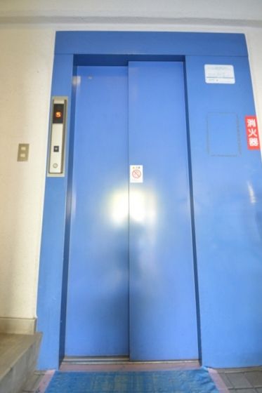 �G���x�[�^�[