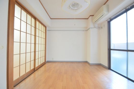 �y�����E���r���O�z�@1DK�I�[���t���[�����O�E�G�A�R���t