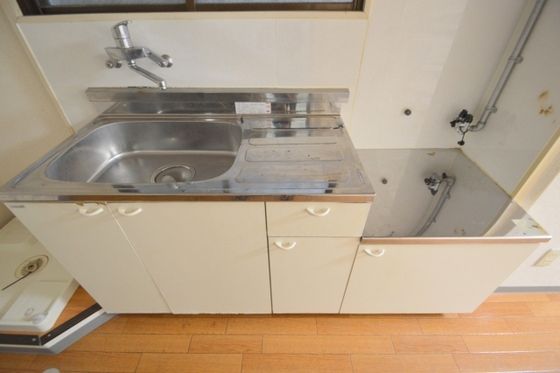 �y�L�b�`���z�@2���R�����̍L�߂ȃL�b�`��