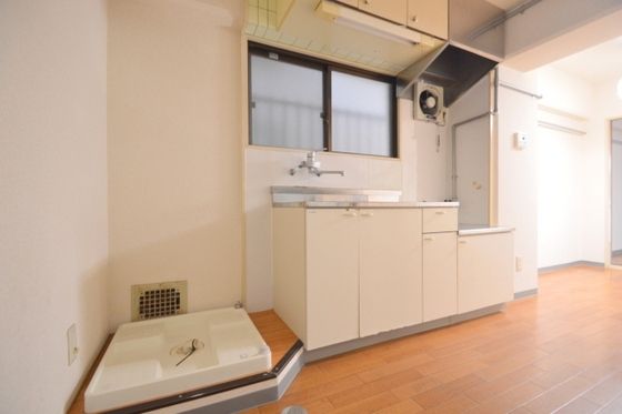 �y���̑��ݔ��z�@�L�X�����L�b�`���X�y�[�X