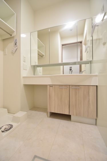 �y���ʏ��z�@