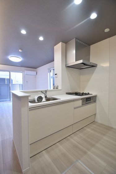 �y�L�b�`���z�@