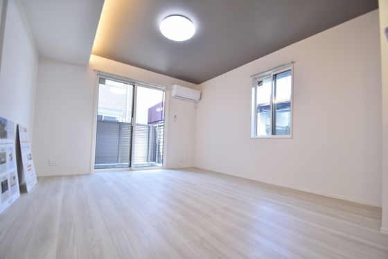 �y���̑������E�X�y�[�X�z�@