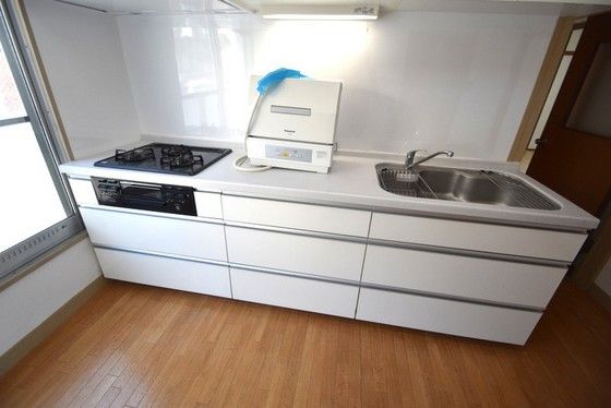 �y�L�b�`���z�@