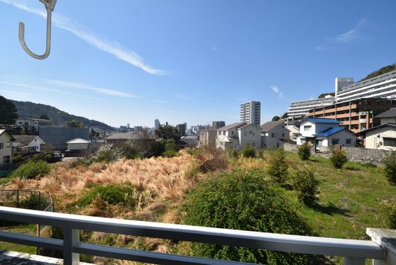 �y���]�z�@