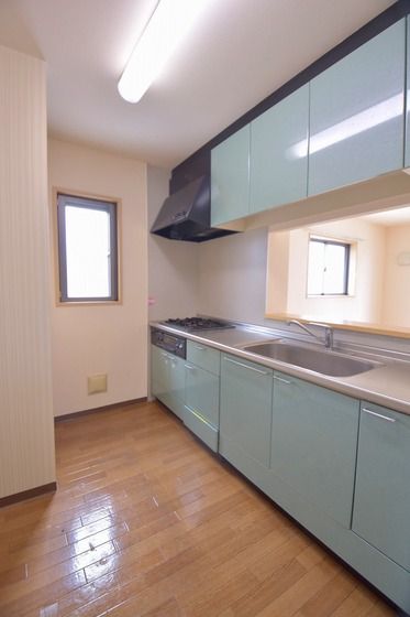 �y�L�b�`���z�@