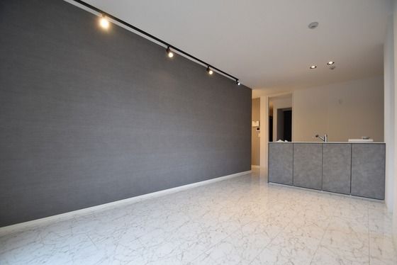 �y�����E���r���O�z�@