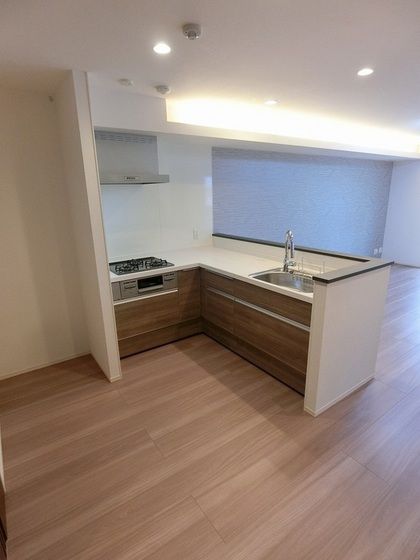 �y�L�b�`���z�@