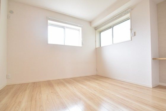 �y���̑������E�X�y�[�X�z�@