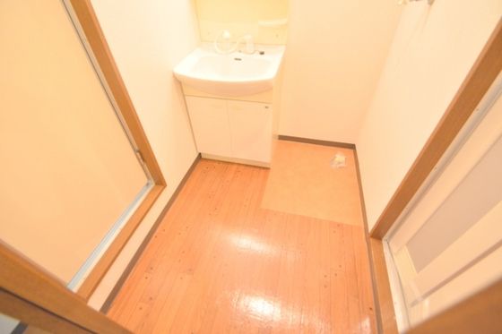 �y���ʏ��z�@�Ɨ����ʒE�ߏꁕ��������@�u��