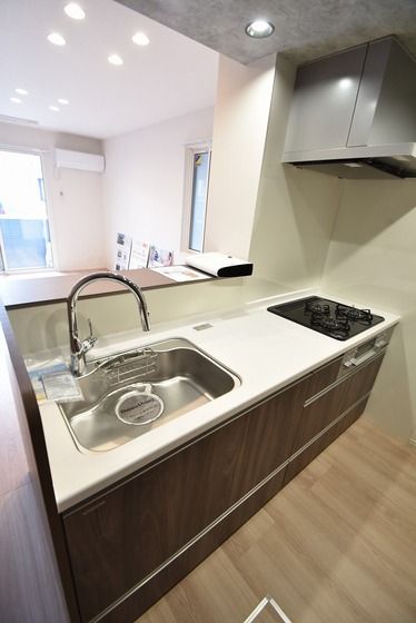 �y�L�b�`���z�@