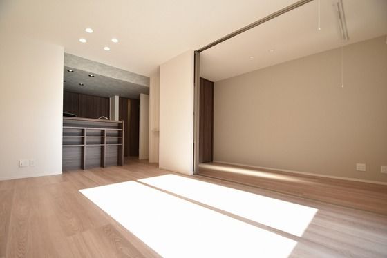 �y���̑������E�X�y�[�X�z�@