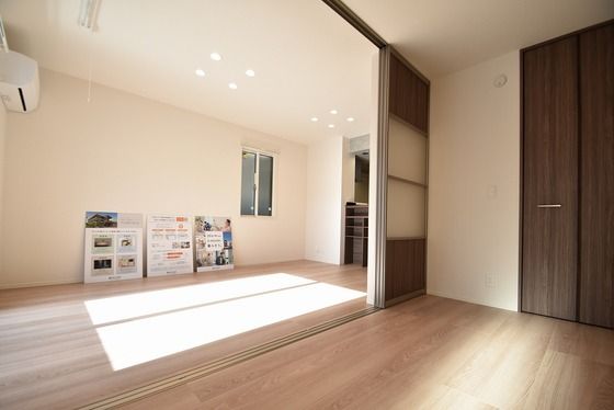 �y���̑������E�X�y�[�X�z�@