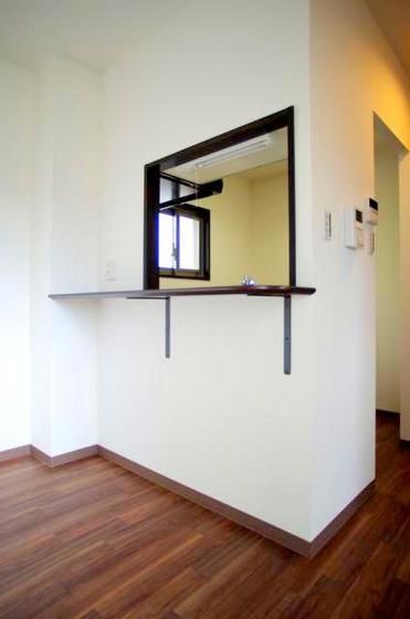 �y�����E���r���O�z�@