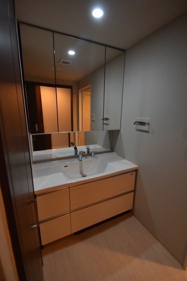 �y���ʏ��z�@