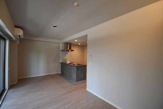 �y���̑������E�X�y�[�X�z�@