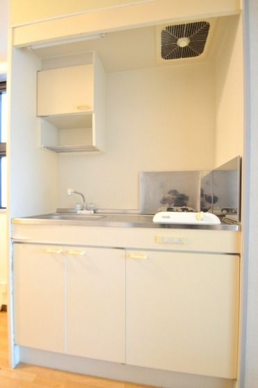 �y�L�b�`���z�@