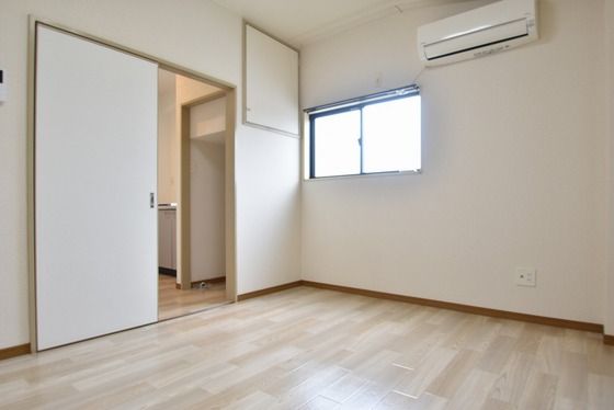 �y���̑������E�X�y�[�X�z�@