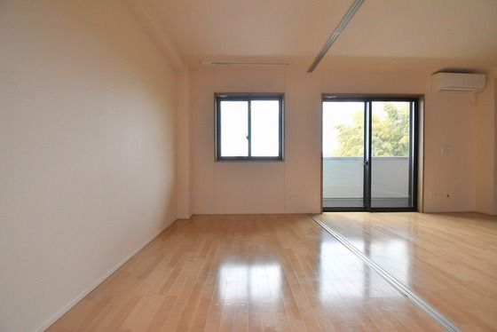 �y���̑������E�X�y�[�X�z�@