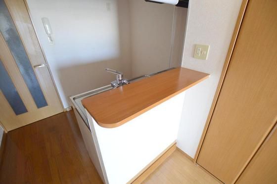 �y���̑��z�@�l�C�̃J�E���^�[�L�b�`��