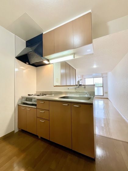 �y�L�b�`���z�@2���R�����̃J�E���^�[�L�b�`��