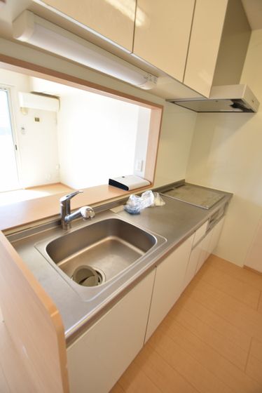 �y�L�b�`���z�@