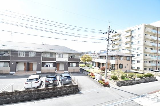 �y���]�z�@