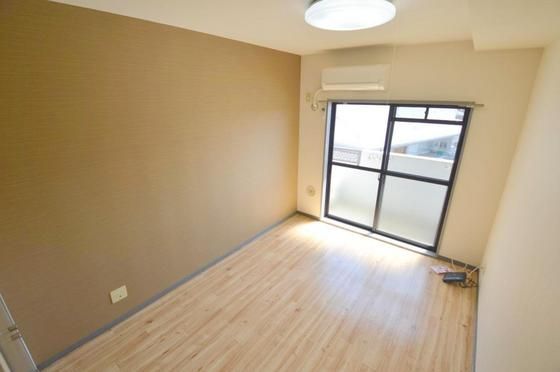 �y���̑������E�X�y�[�X�z�@