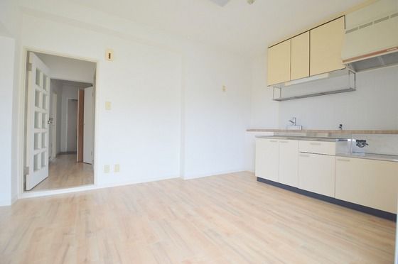 �y���̑������E�X�y�[�X�z�@