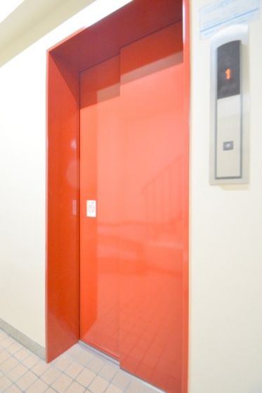 �������G���x�[�^�[�t