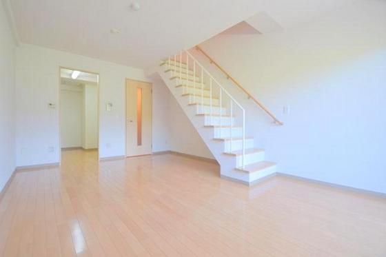 �y�����E���r���O�z�@