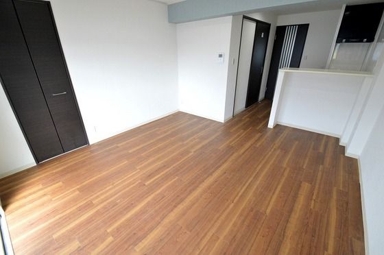 �y�����E���r���O�z�@���σC���[�W�}