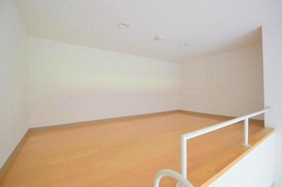 �y���̑������E�X�y�[�X�z�@