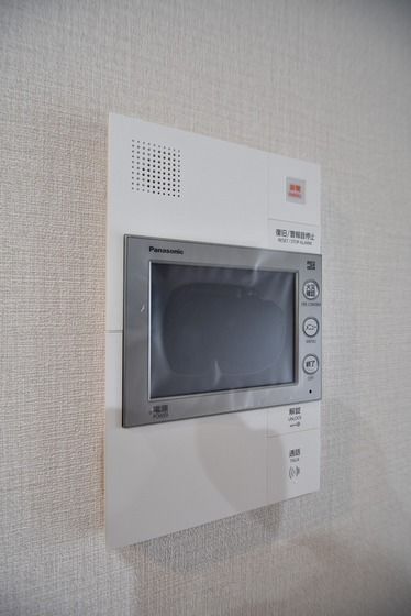 �y�Z�L�����e�B�z�@