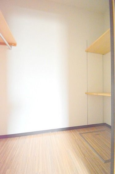 �y���[�z�@�E�H�[�N�C���N���[�[�b�g