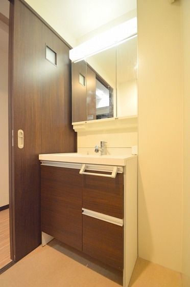 �y���ʏ��z�@