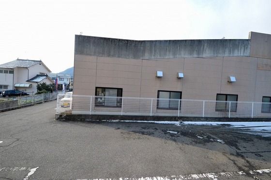 �y���]�z�@