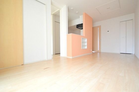 �y�����E���r���O�z�@