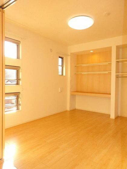 �y���̑������E�X�y�[�X�z�@