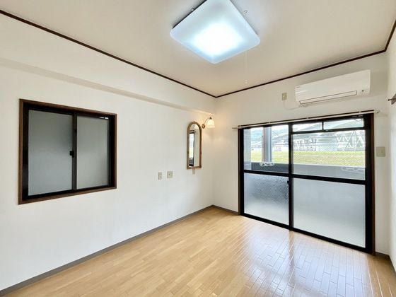 �y���̑������E�X�y�[�X�z�@