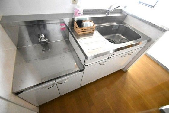 �y�L�b�`���z�@