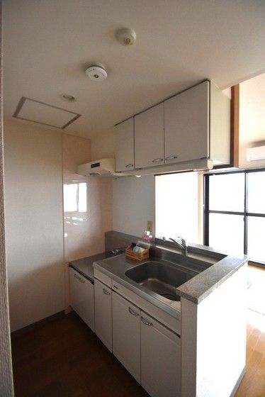 �y�L�b�`���z�@