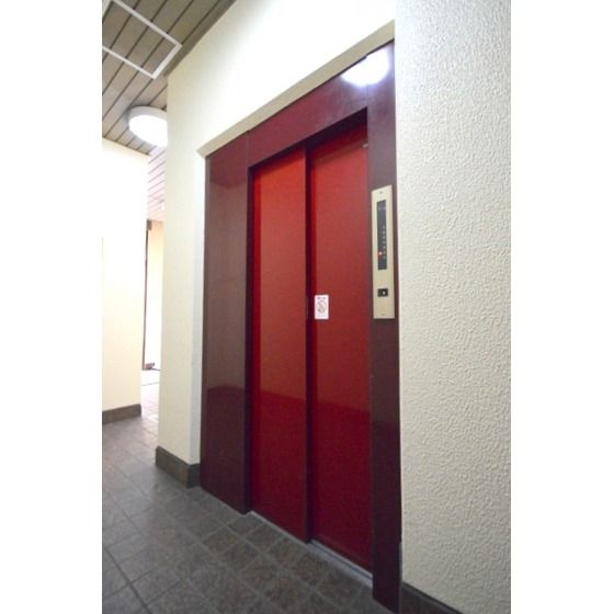 �G���x�[�^�[