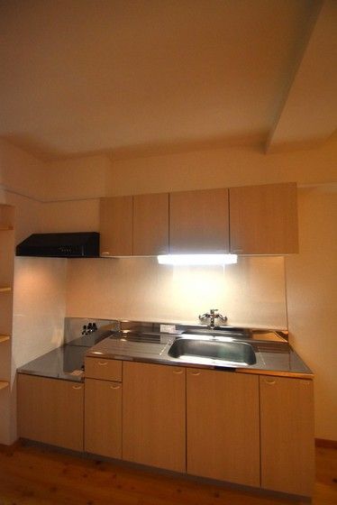 �y�L�b�`���z�@