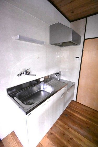 �y�L�b�`���z�@